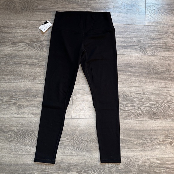 FEMME ROYALE the Royale Tropical Leggings in Midnight Black - Picture 6 of 8